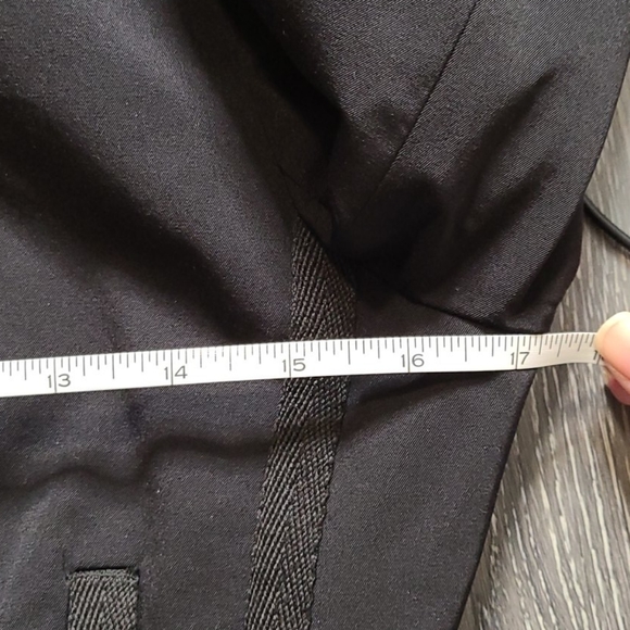 ESCADA SPORT Zipped Split Jacket in Black … - Picture 9 of 10